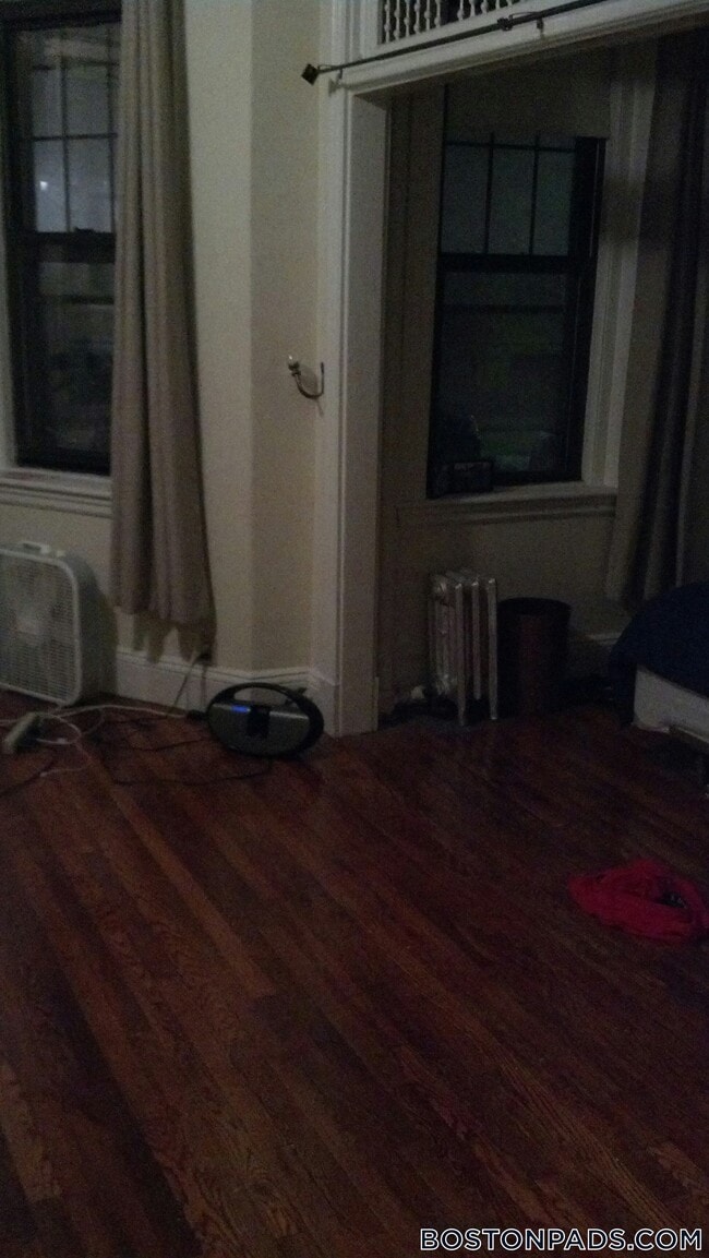 Photo - 109 St Stephen St Unit 1