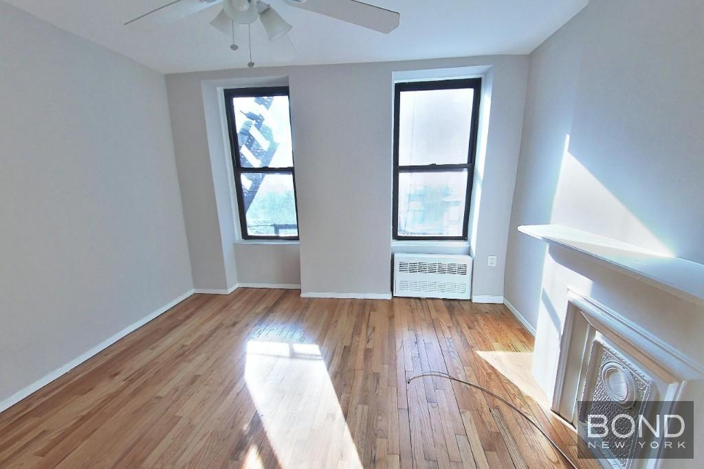 Photo - 219 E 28th St Apartment Unit 3A