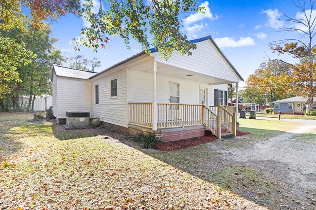 Photo - **RENOVATED** 2 BR 1 BA HOME IN GOLDSBORO- close to SJAFB!