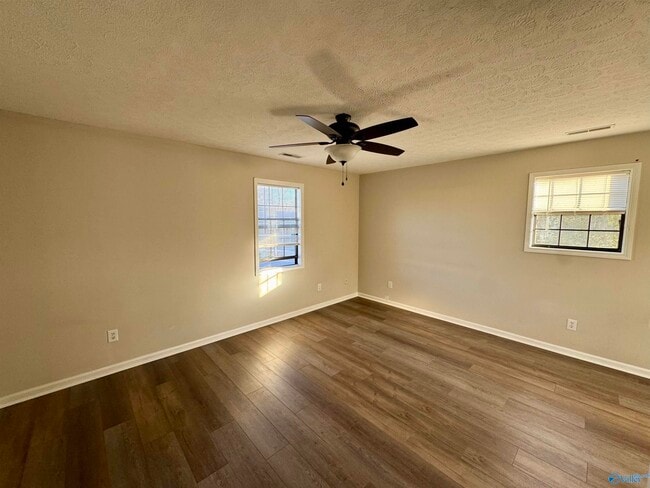 Photo - 433 Hargrove St Unit B