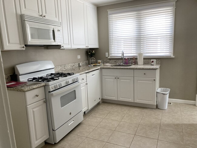 Photo - 2321 Annalee Ave
