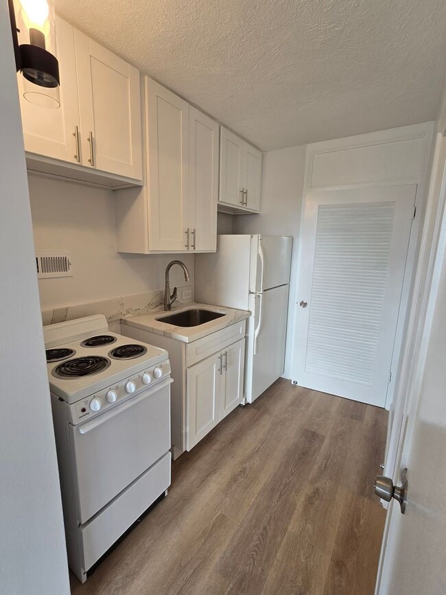 Photo - Newly Renovated 1 Bedroom/1 Bathroom Available Now