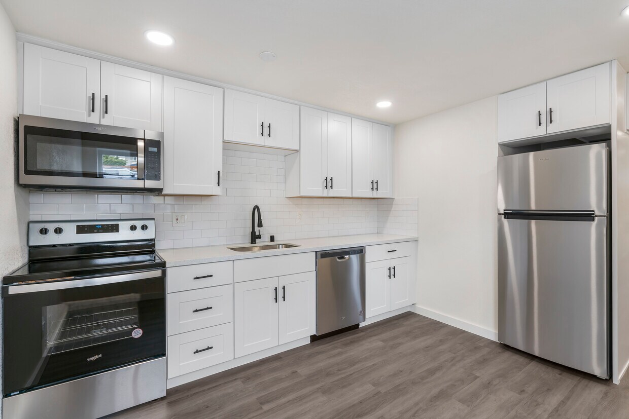 Photo - 549 Index Plz NE (Renton, WA)