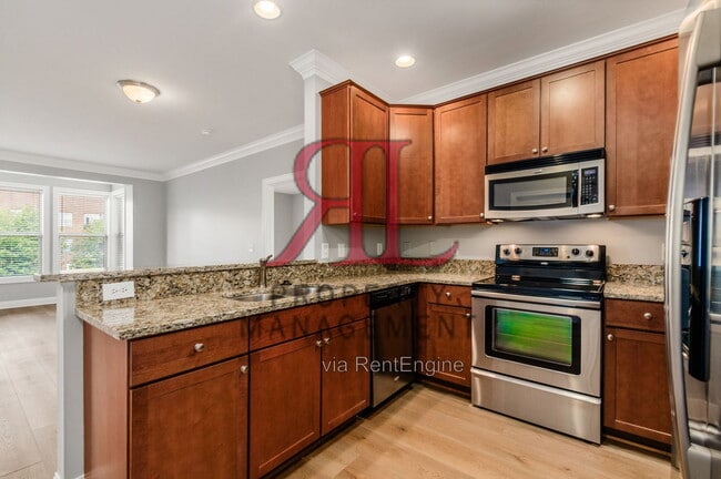 Photo - 925 Ingleside Ave Unit 215 215