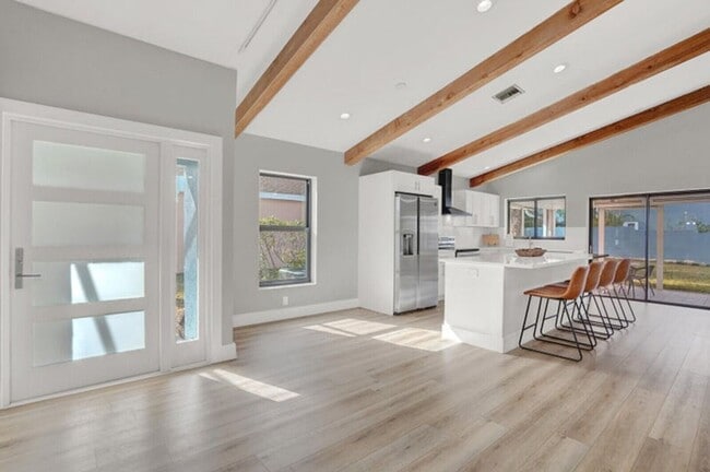 Photo - 940 Rainberry Lake Dr