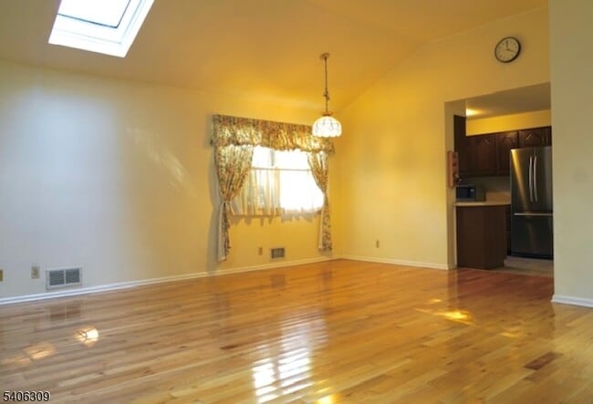 Photo - 17 Wellington Rd