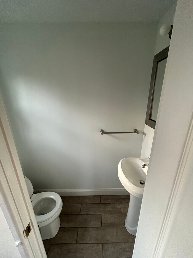 Photo - 5 Woodlawn Ave