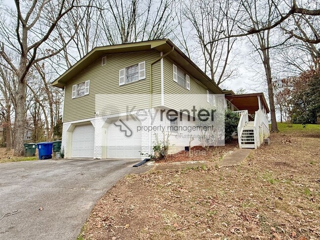 Photo - 1300 Highcrest Dr