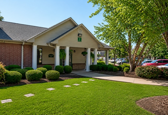 Fairfax Crossing Apartments