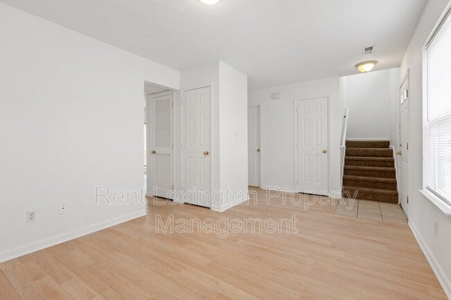 Photo - 1132 Jonestown Ln