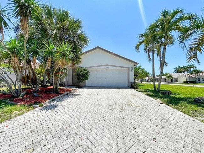 Photo - 1640 Carriage Brooke Dr