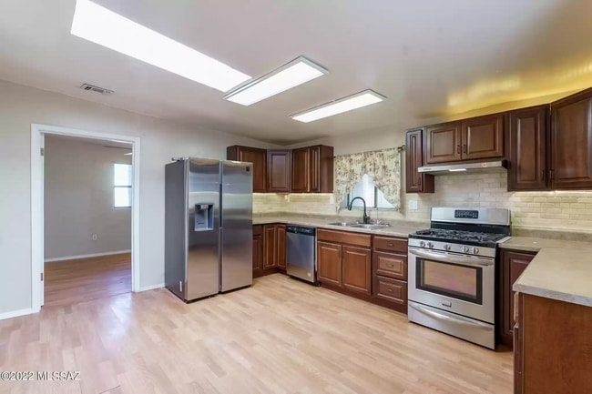 Photo - 232 E Pennsylvania Dr