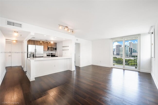 Building Photo - 850 N Miami Ave Unit W-1204 Rental