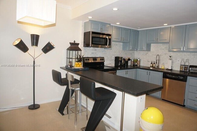 Photo - 19370 Collins Ave Unit 923