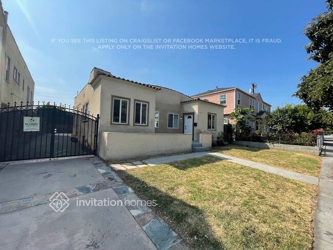 Photo - 2627 S Dunsmuir Ave