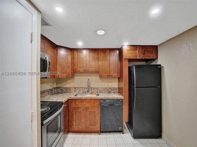 Photo - 4166 Inverrary Dr Unit 403