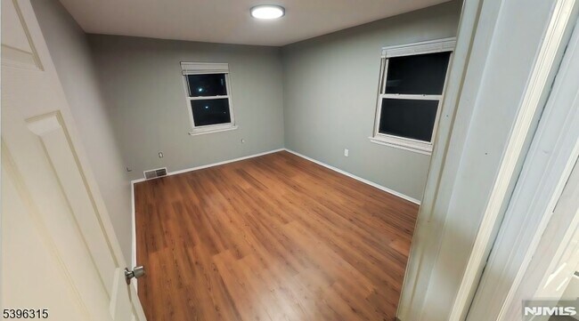 Photo - 196 Tuxedo Pkwy Unit 1