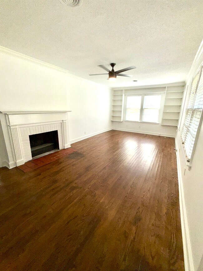 Photo - 716 S Graham St