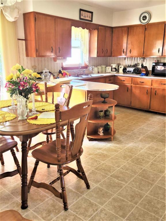 Photo - 108 Linden Cir