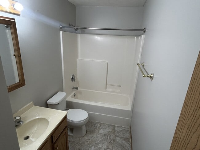 Photo - 2910 N 42nd St