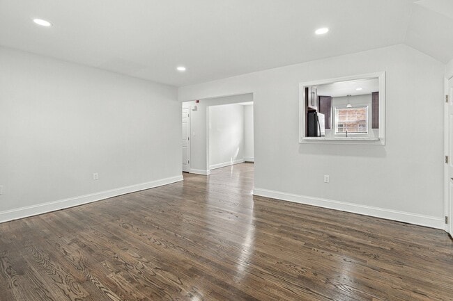 Riverview Manor Apartments