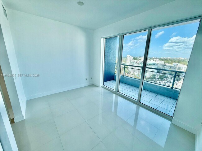 Photo - 60 SW 13th St Unit 1605