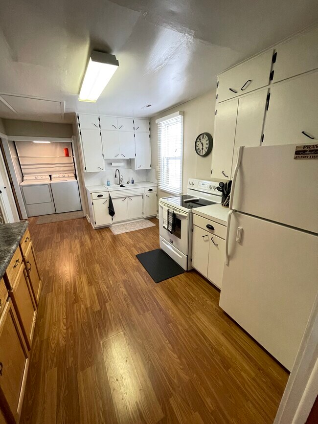 Photo - 810 S 1st St