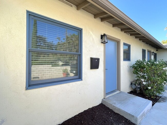 Photo - 118 S Buena Vista St Unit 120