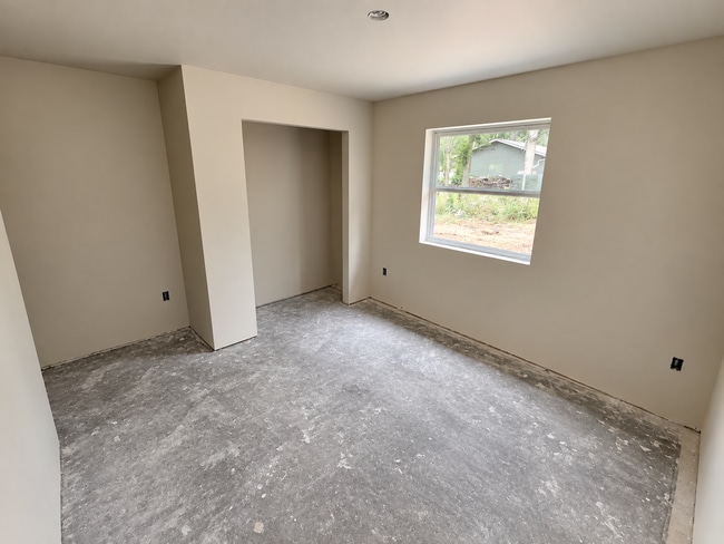 1410/1412 24th Ave