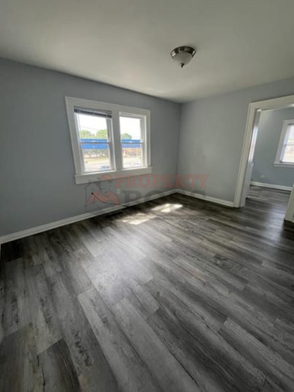 Building Photo - 15 1/2 Rimbach St. Apt.3/ 2 West