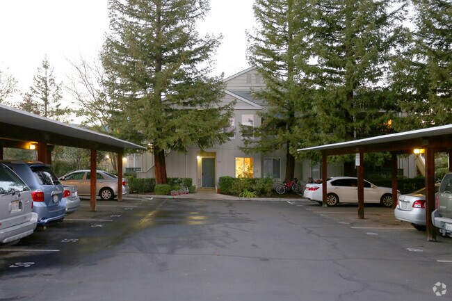 Photo - Hunt's Grove Apartments