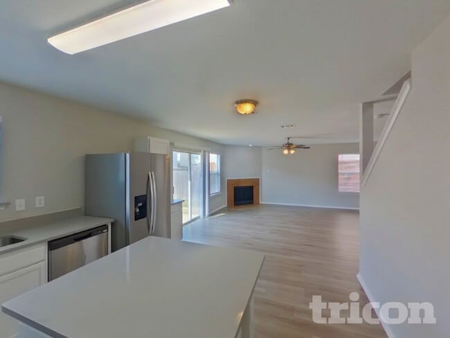 Photo - 156 Jefferson Dr