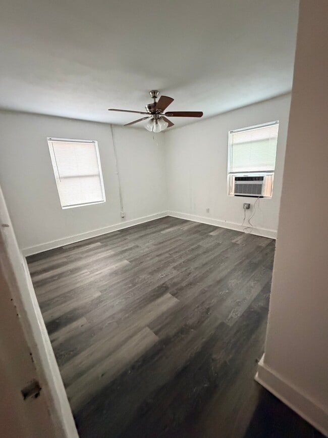 Photo - 496 Ibex St