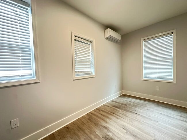 Photo - 2822 N Taney St