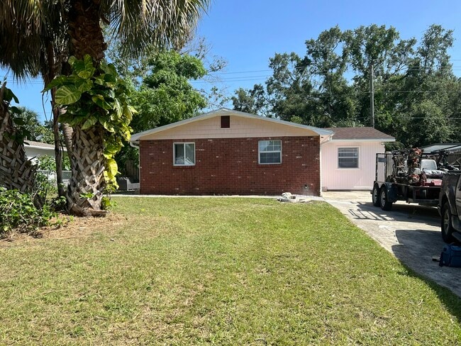 Photo - 6915 Dimarco Rd