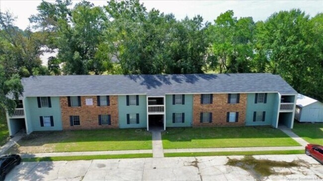 St James Apartments Unit 7 - Condo for Rent in Jennings, LA | ForRent.com