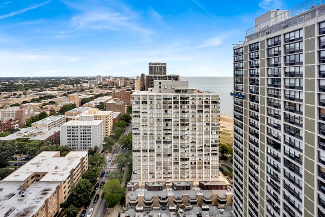 Photo - 5701 N Sheridan Rd Unit 27B