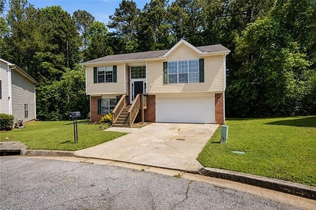 Photo - 488 Barclay Ct