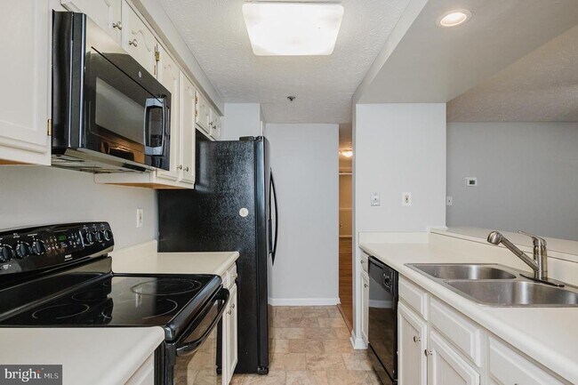 1006 Markham Ct Unidad 15