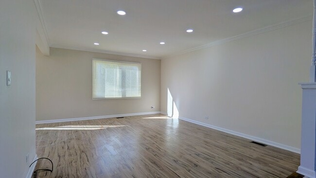 Photo - 650 Shining Water Dr