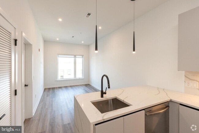 Building Photo - 3120 W Jefferson St Unit 408 Rental