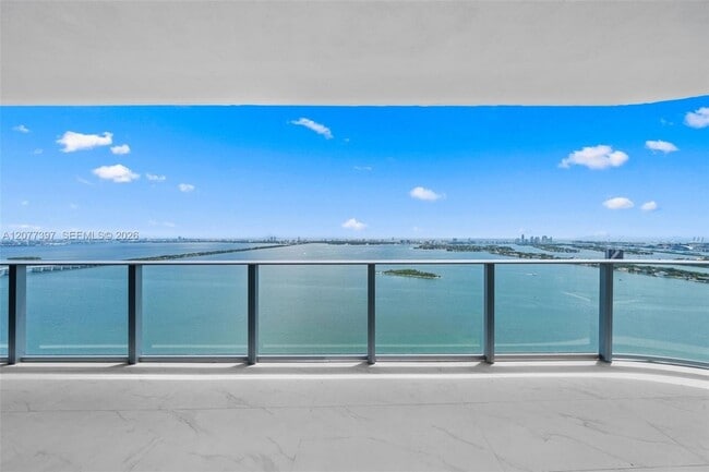700 NE 24th St Unit 2607