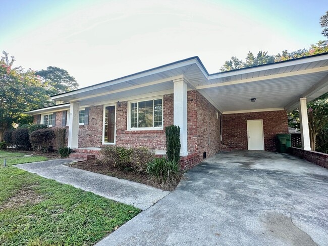 Photo - 1710 Bellevue Dr