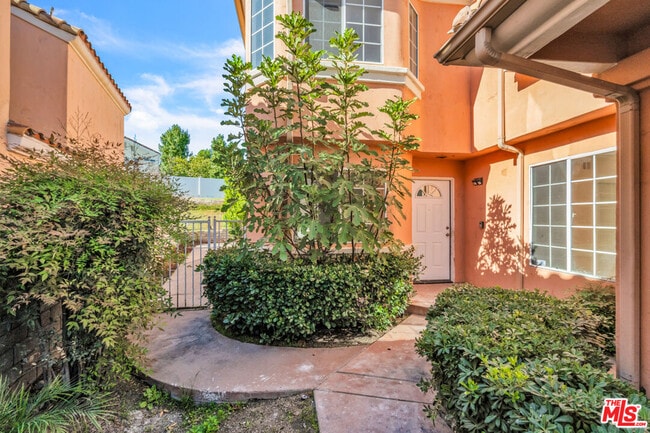 Photo - 25845 Browning Pl