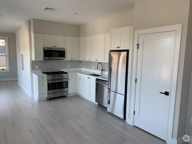 Building Photo - 196 Green St Unit 405 Rental