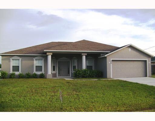 Photo - 256 SW Essex Dr House