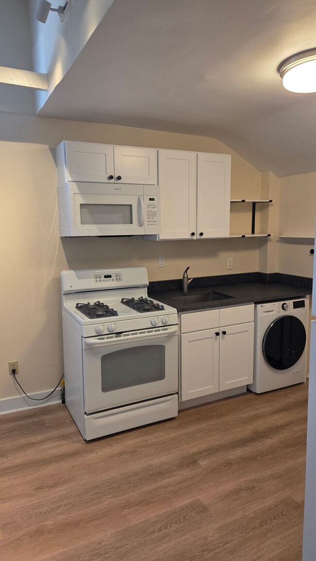 Photo - 843 State St Unit 842 State St. #3