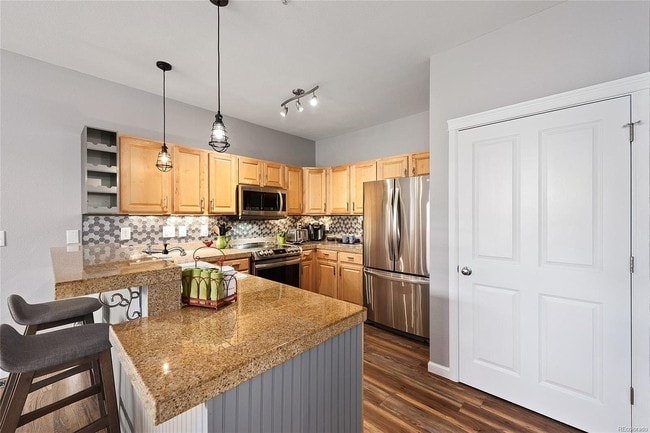 Photo - 2625 TABRIZ PL