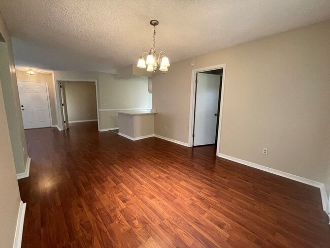 1133 Monroe Ave