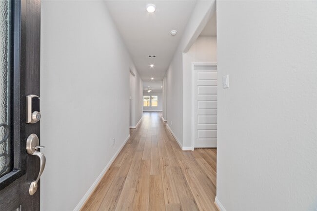 Photo - 21518 Carbone Ln